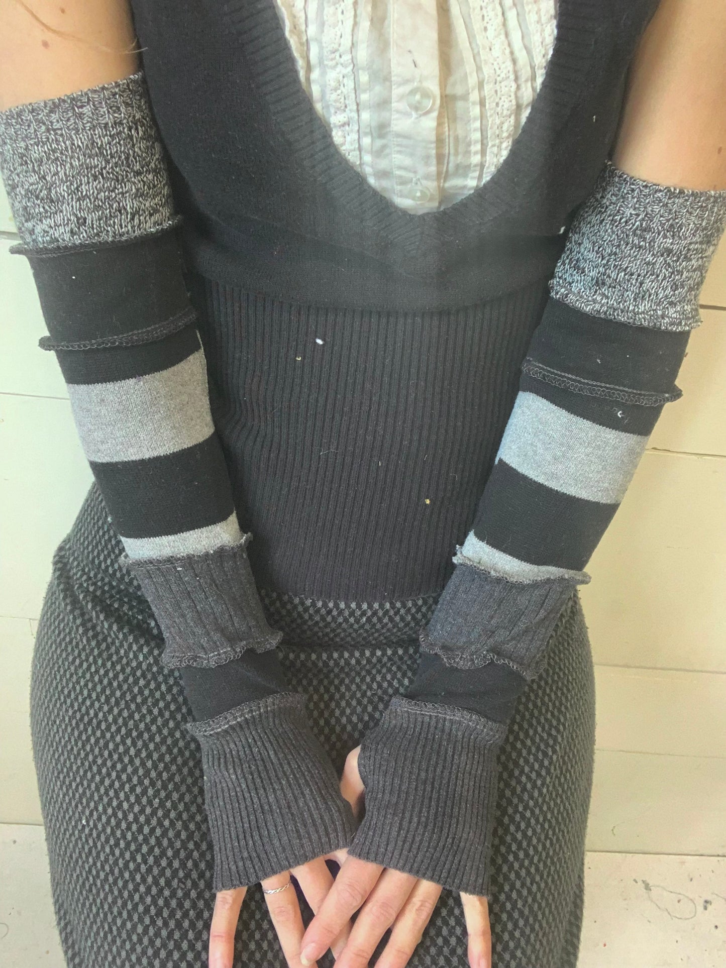 Manche gris et noir lignées