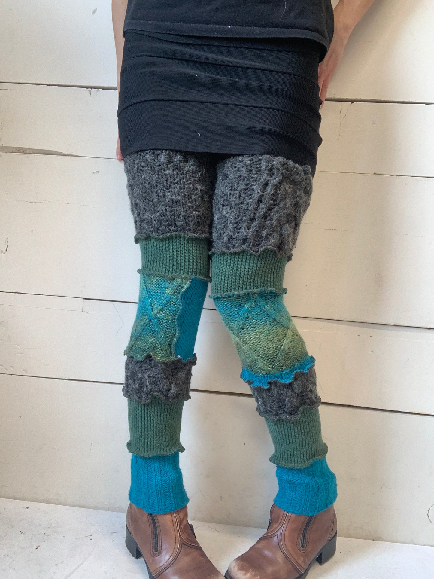 L’indispensable belle grise, turquoise et vert