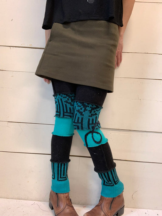 L’indispensable turquoise et noir avec une touche 80 😉