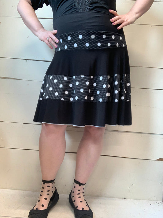 JUPE À POIS