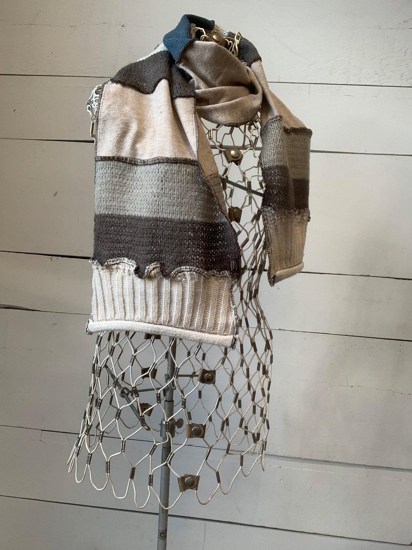 Foulard bleu et beige