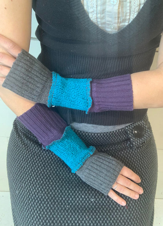 Poignet grise, turquoise et mauve