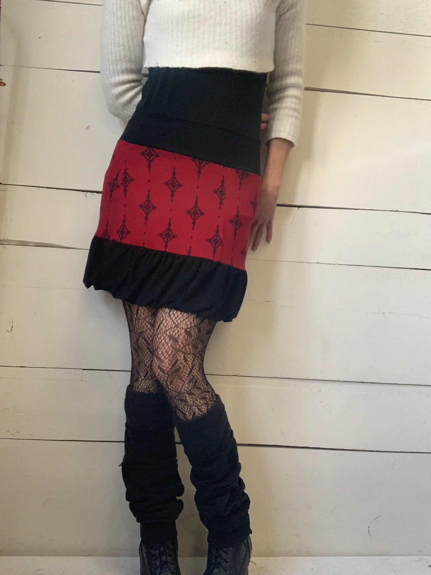 RED SPLASH SKIRT (M)