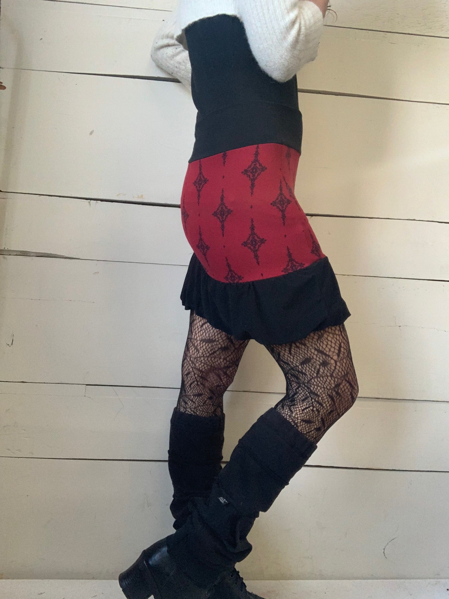 RED SPLASH SKIRT (M)