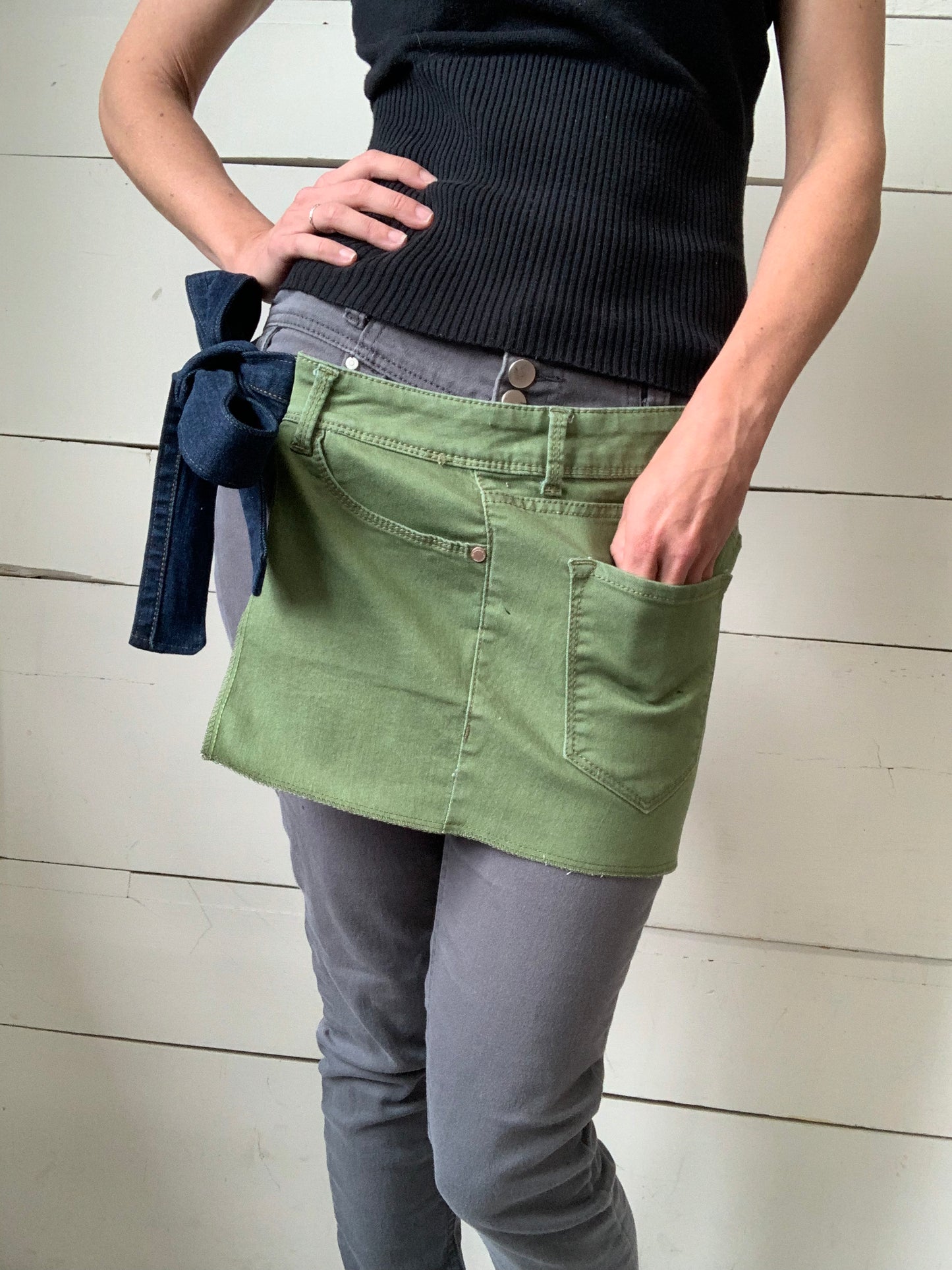 TABLIER JEANS VERT