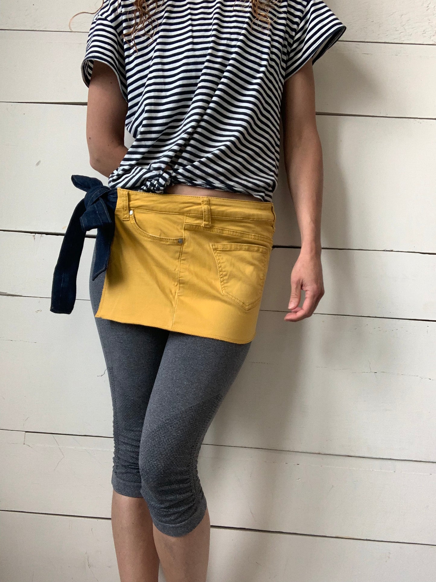 TABLIER JEANS JAUNE