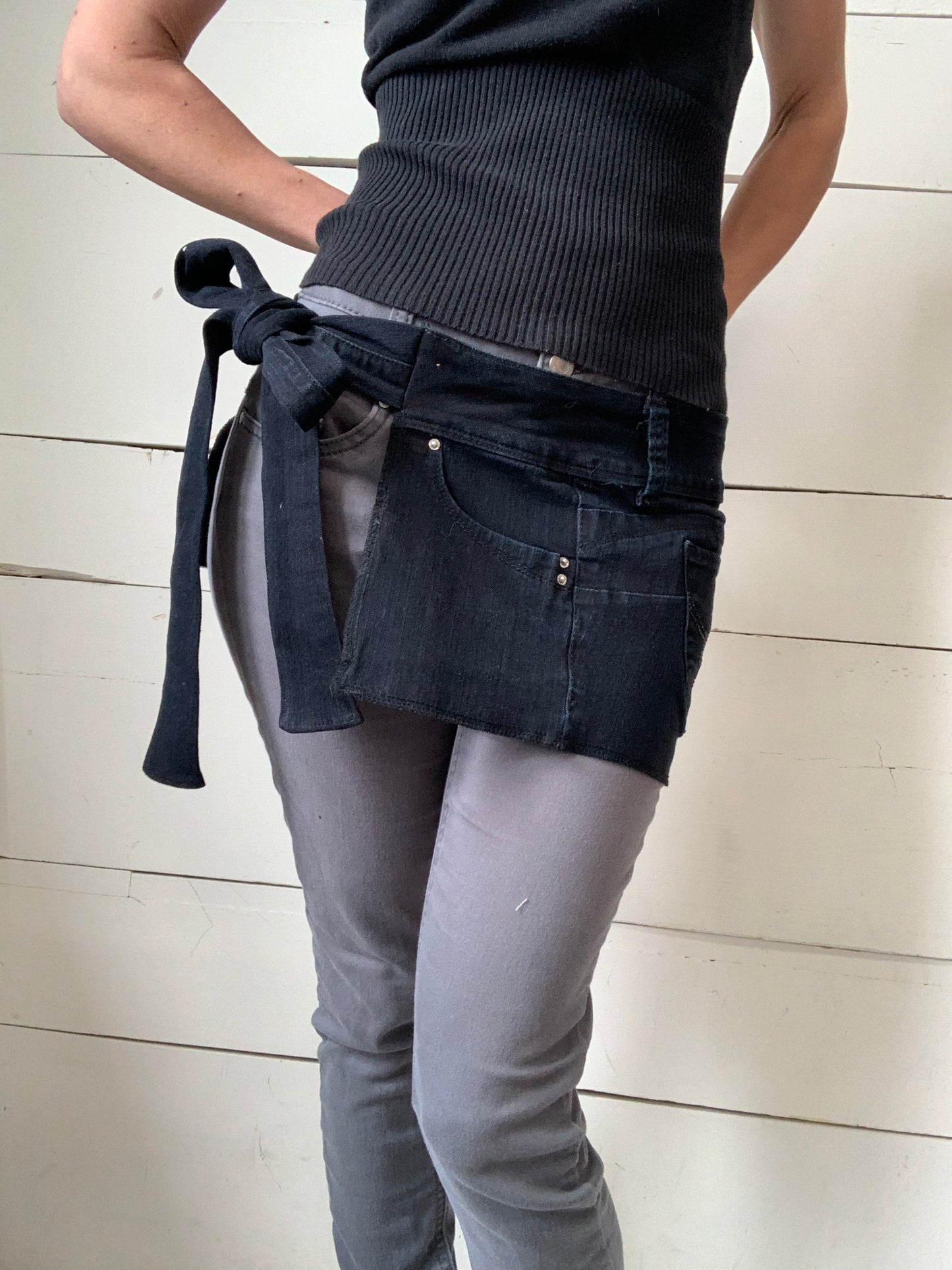 TABLIER JEANS NOIR FONCÉS