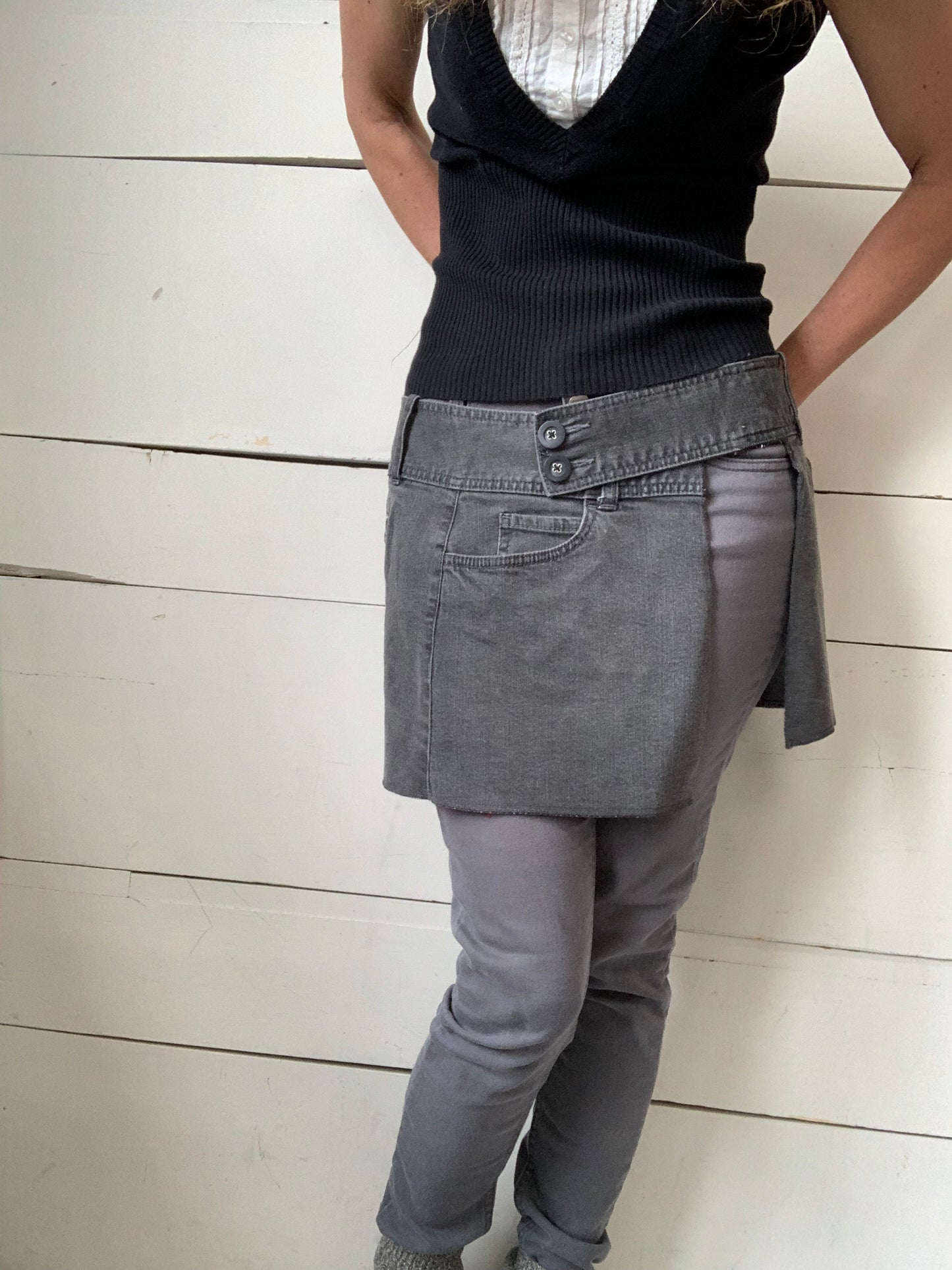 TABLIER JEANS NOIR DÉLAVÉ