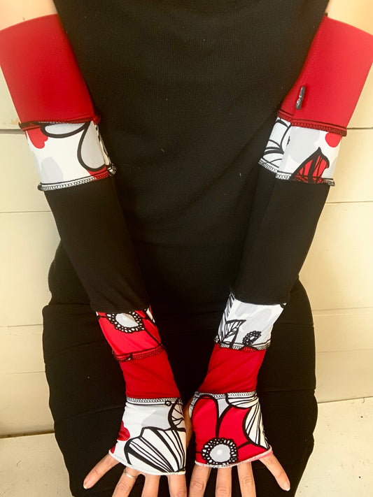 Manche rouge et noir fleuris