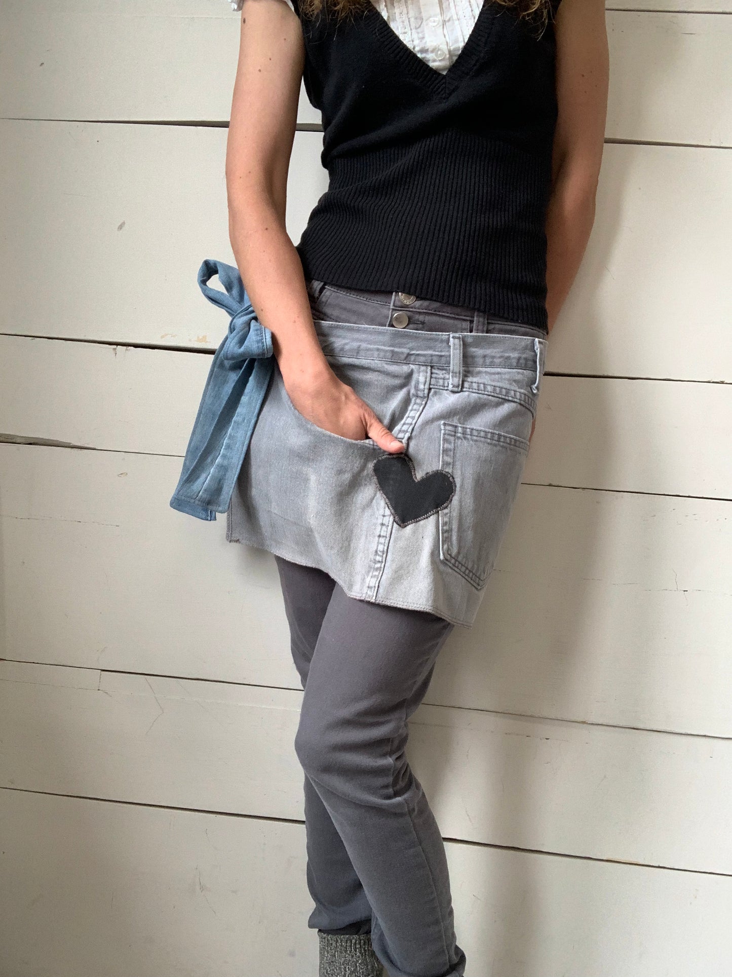 TABLIER JEANS GRIS