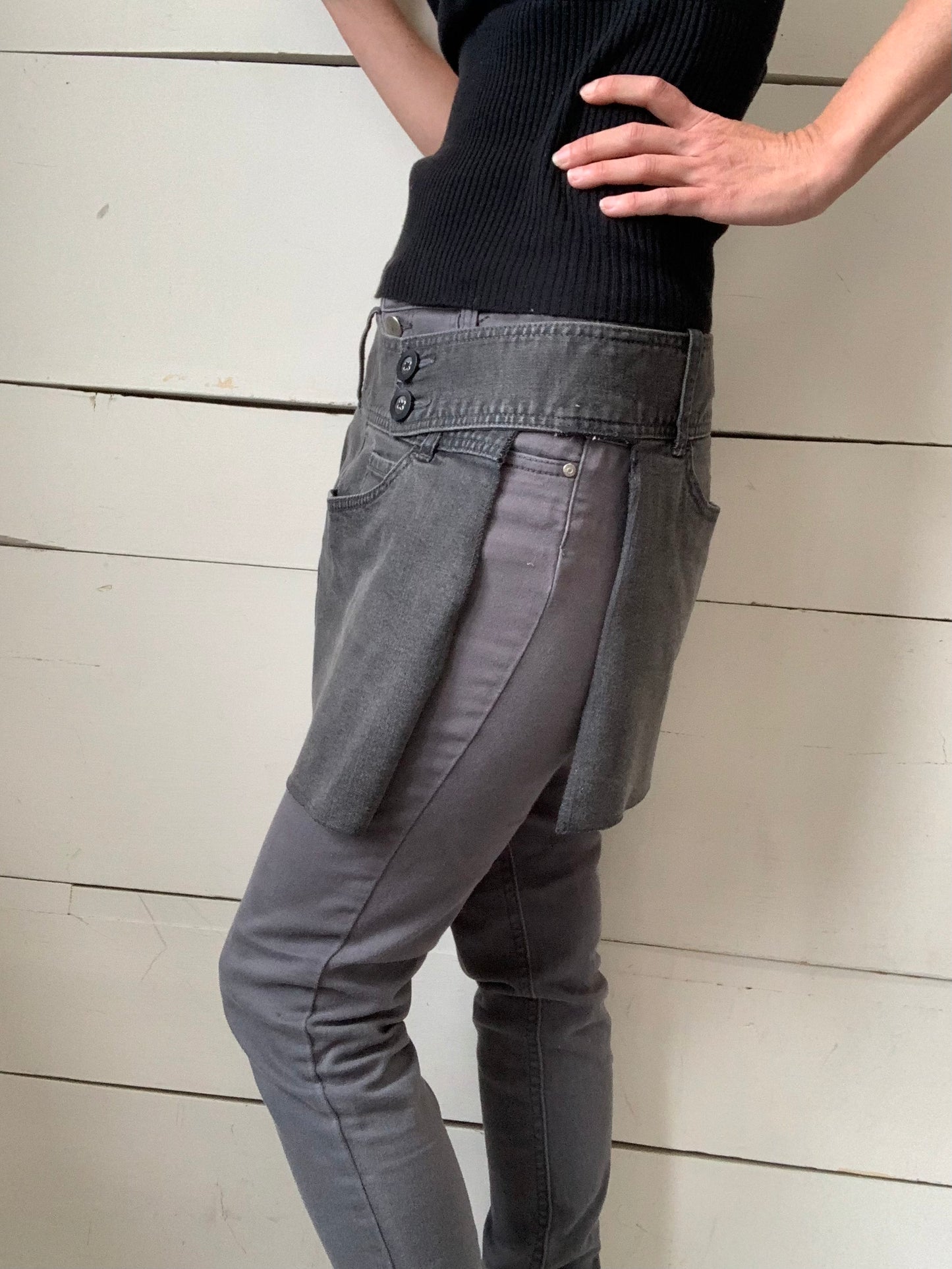 TABLIER JEANS NOIR DÉLAVÉ