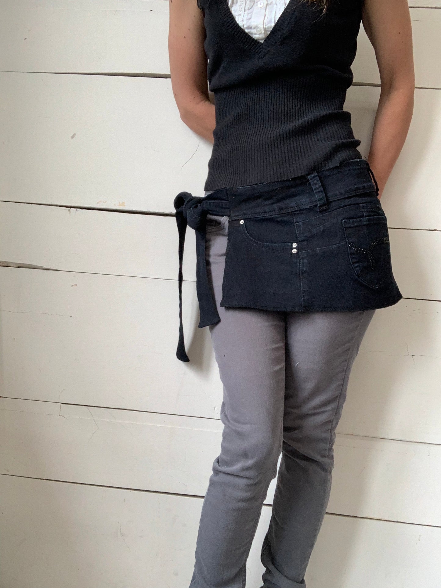 TABLIER JEANS NOIR FONCÉS
