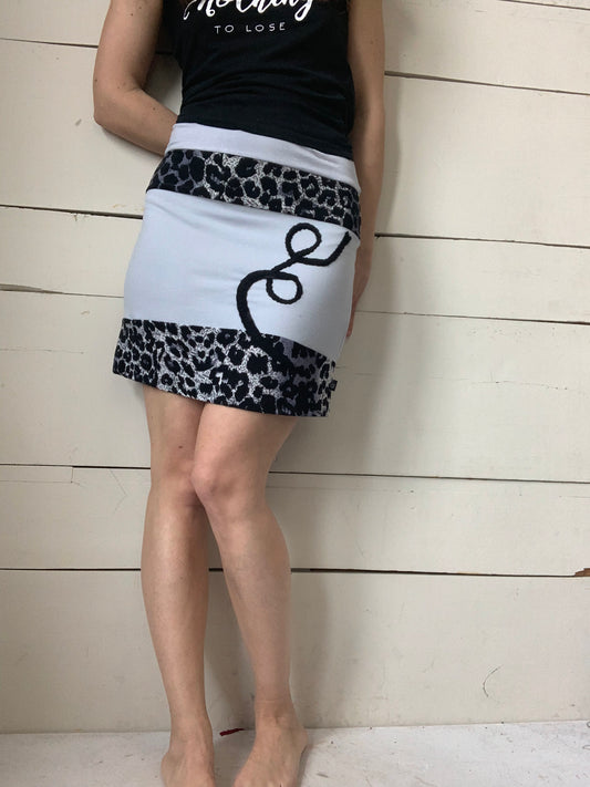 JUPE BLEU DOUX ET ZWIP (M)