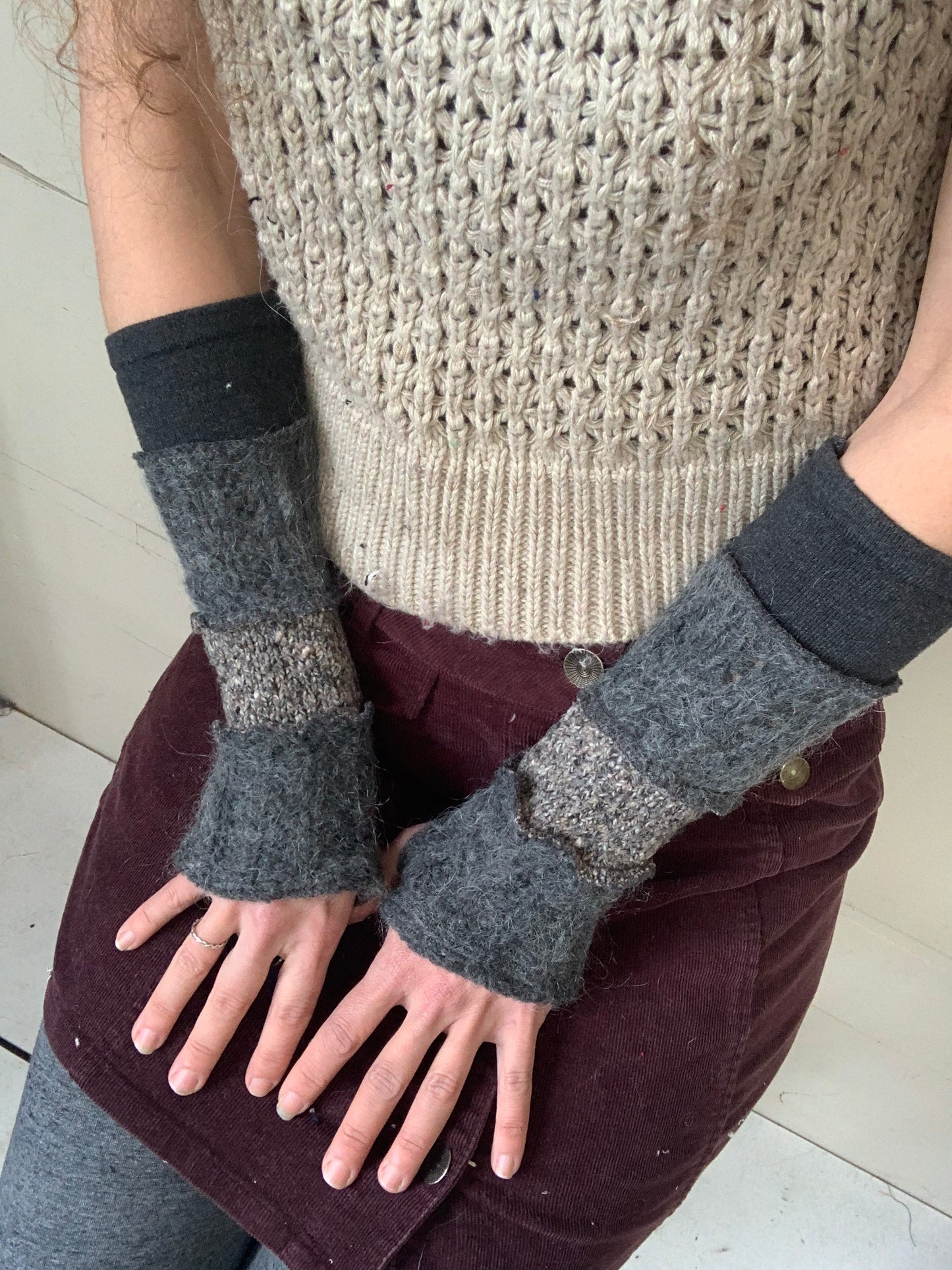 Poignet gris avec un peu de brun