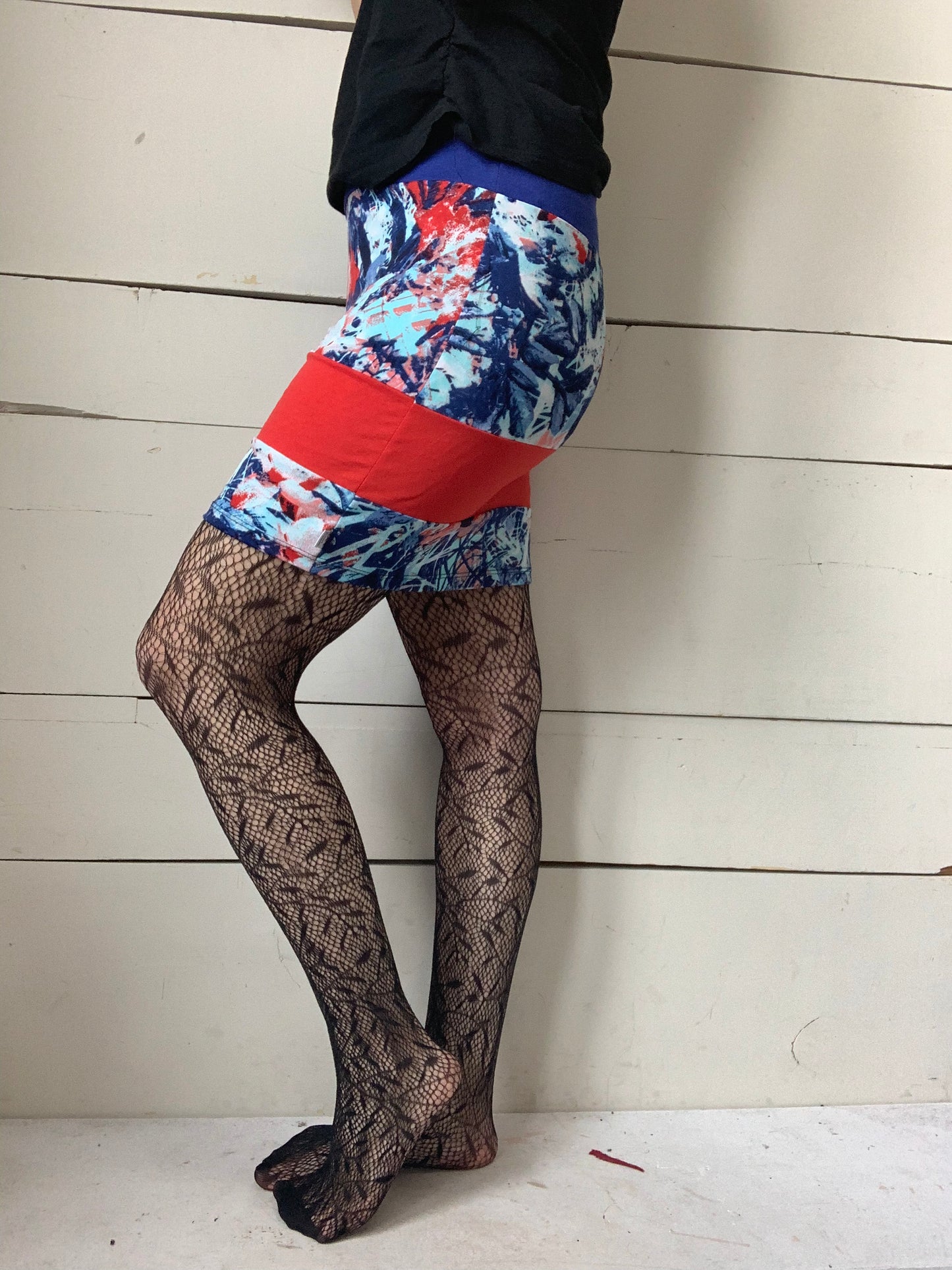 JUPE BLEU ET ROUGE (S-M)