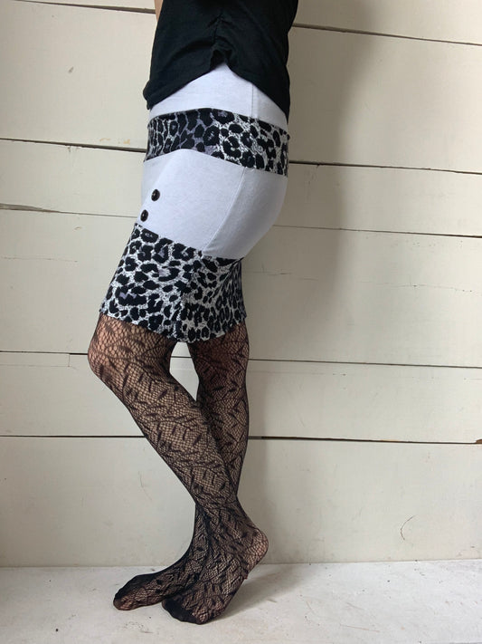 JUPE MOTIF LEOPARD BLEU ET LILAS (M-L)