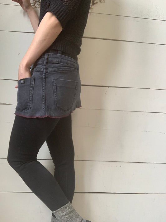 TABLIER JEANS NOIR ET BOURGOGNE