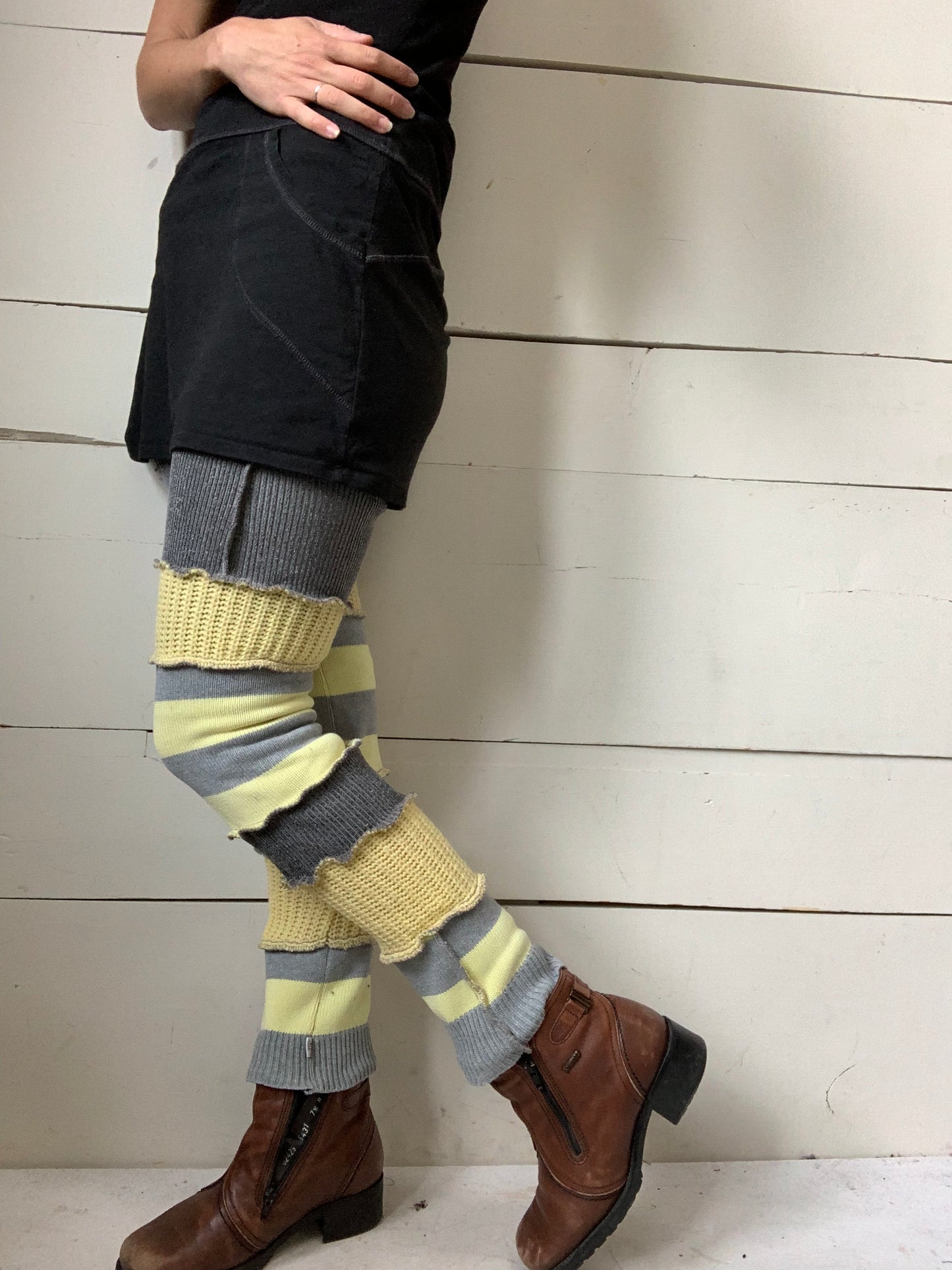 L’indispensable jaune et rayures
