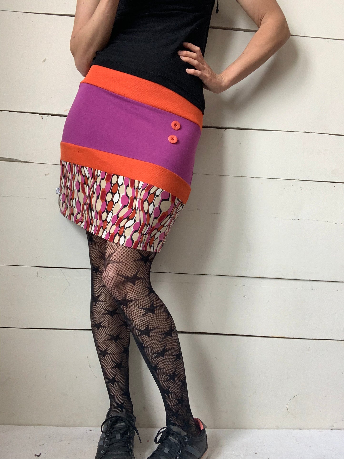 BLACK BEIGE SKIRT WITH DOTS (M-L)