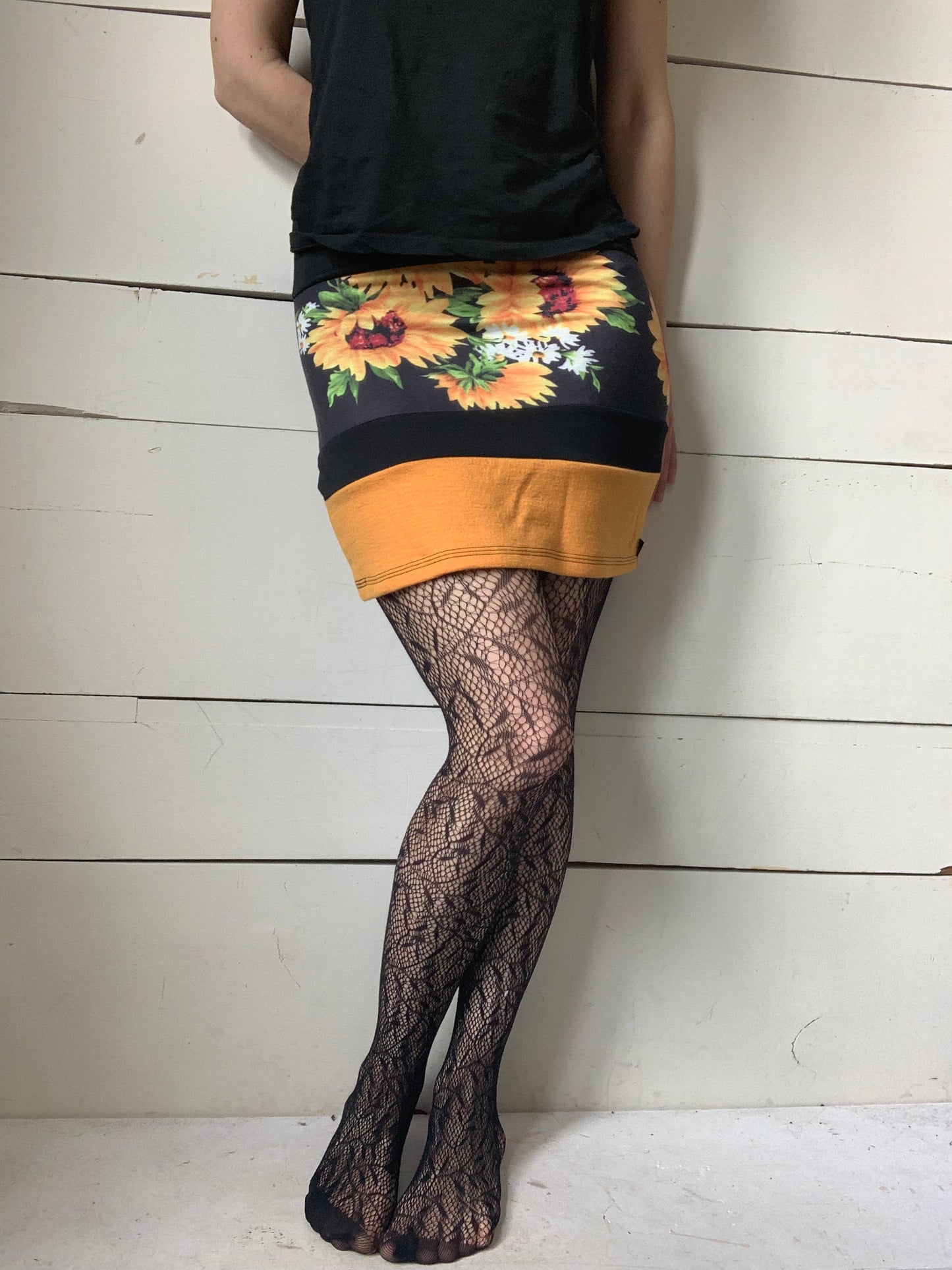 SUNFLOWER SKIRT (S-M)